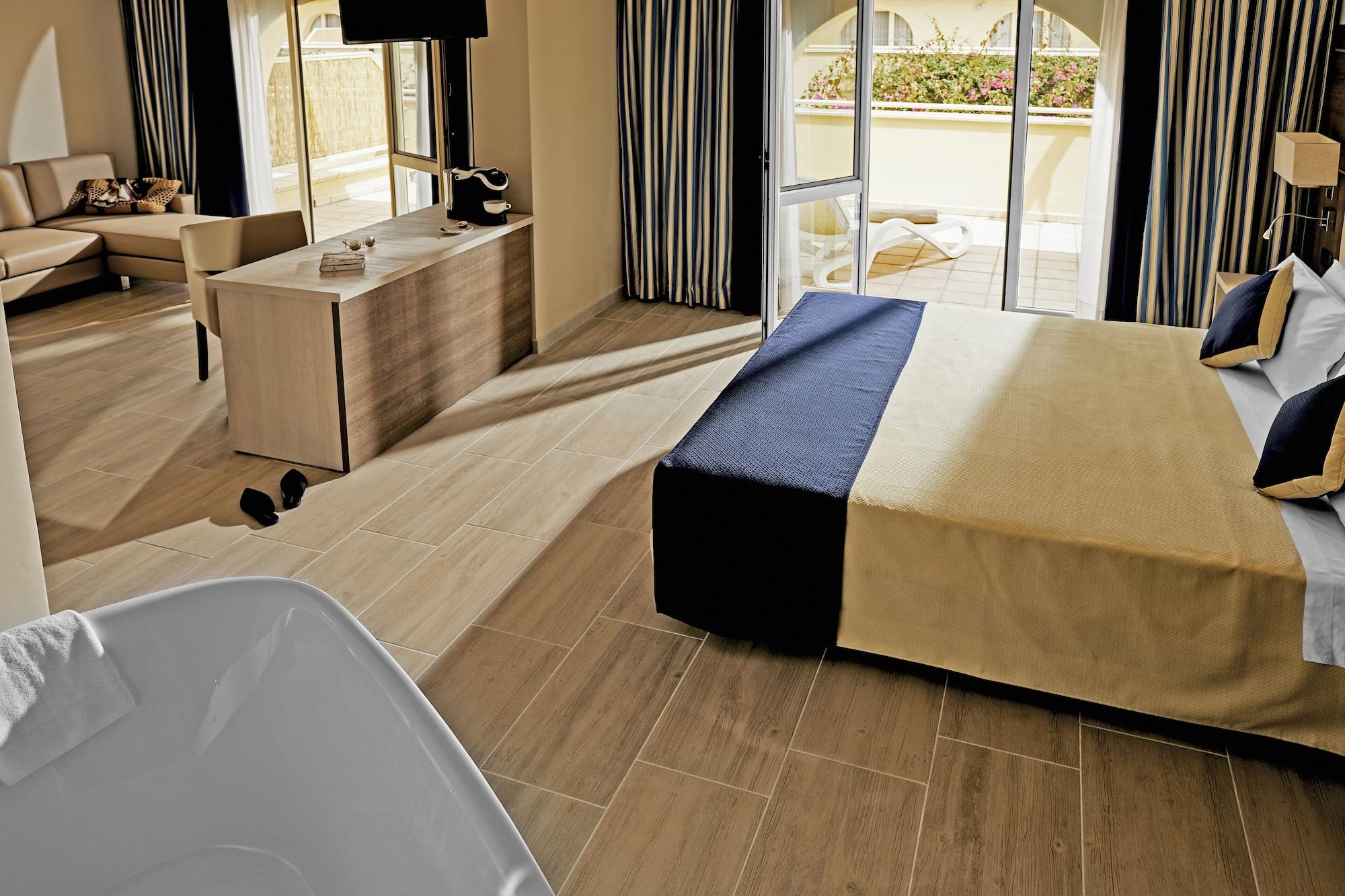 Tui Magic Life Calabria 4*